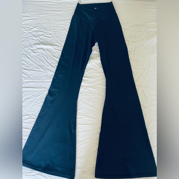 NWT Sunzel Flare Leggings Yoga Pants with Tummy Control High-Waisted and WideLeg - Picture 8 of 11